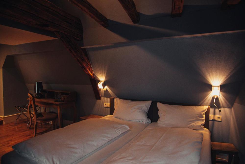 Weinhotel Eltvinum Eltville am Rhein Екстер'єр фото