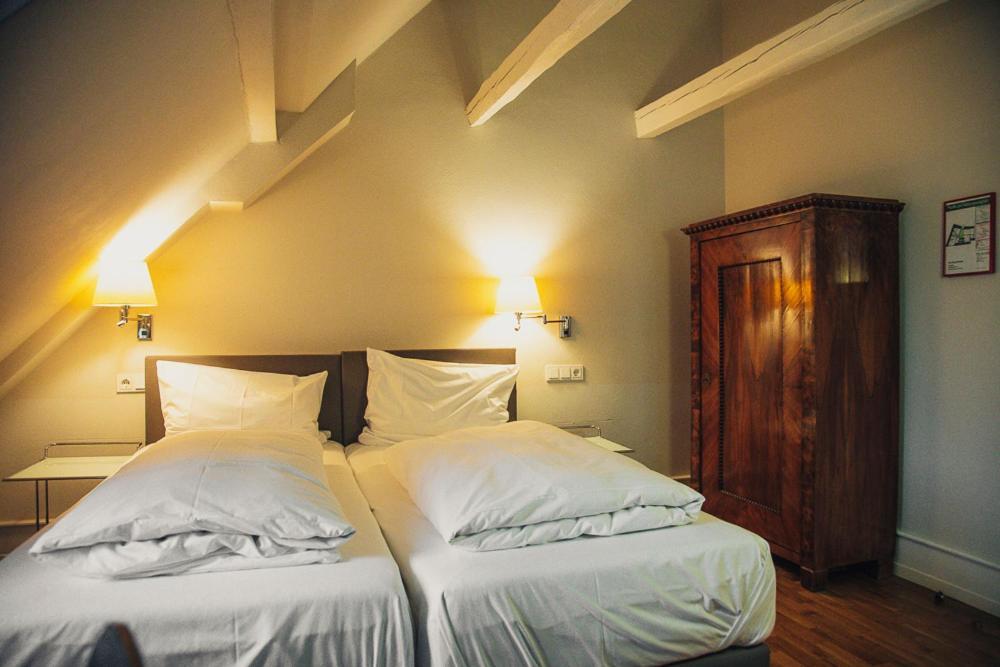 Weinhotel Eltvinum Eltville am Rhein Екстер'єр фото