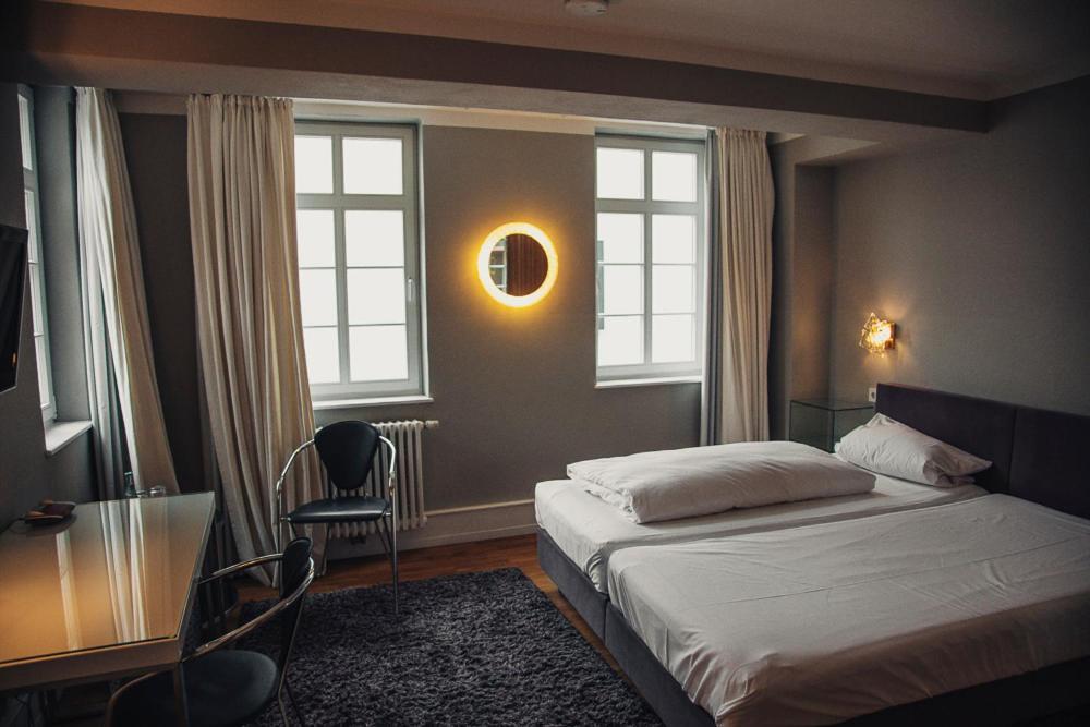 Weinhotel Eltvinum Eltville am Rhein Екстер'єр фото