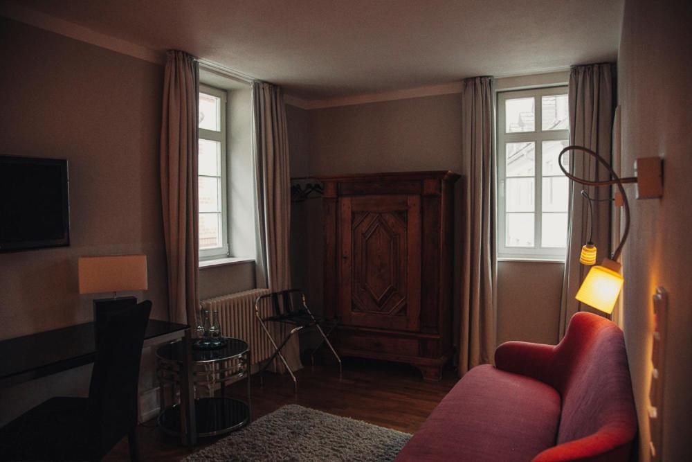 Weinhotel Eltvinum Eltville am Rhein Екстер'єр фото