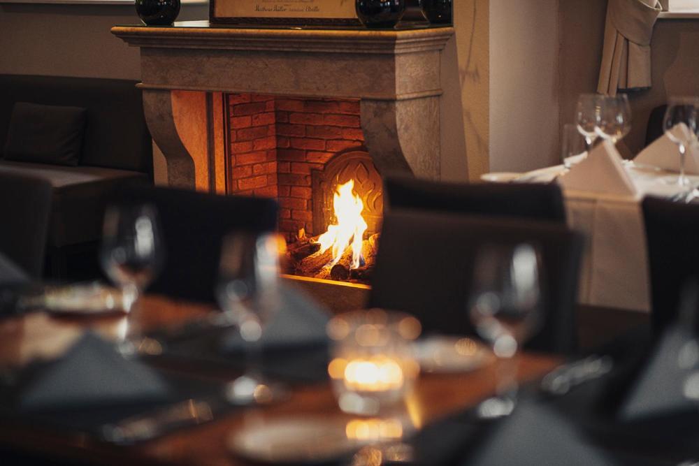 Weinhotel Eltvinum Eltville am Rhein Екстер'єр фото